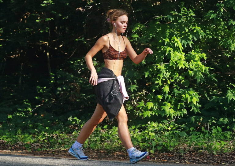 Bye Tinder, Hello run clubs