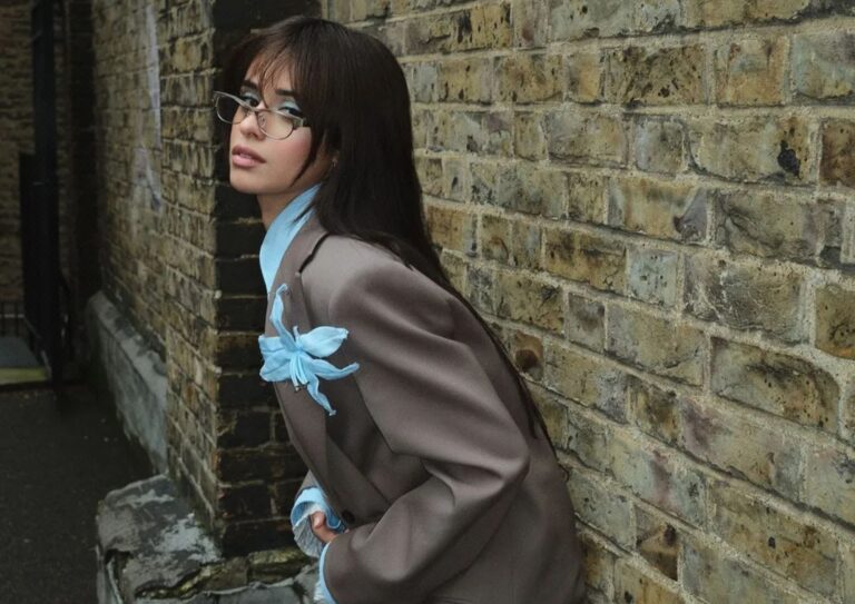 ¿Lentes de Abuela? Las Fashion Girls Dicen ¡Sí!