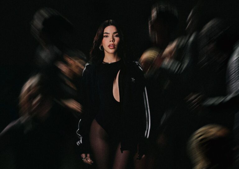 Kenia Os brilla en la nueva campaña de adidas Originals 
