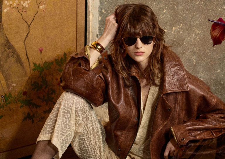 Saint Laurent Pre Fall 2025: Pop francés, moda callejera y flequillos danzarines