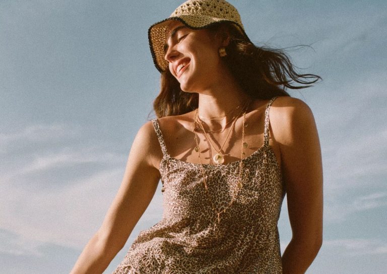 Tu vibe, tu ciudad, tu outfit: así se vive el verano con American Eagle