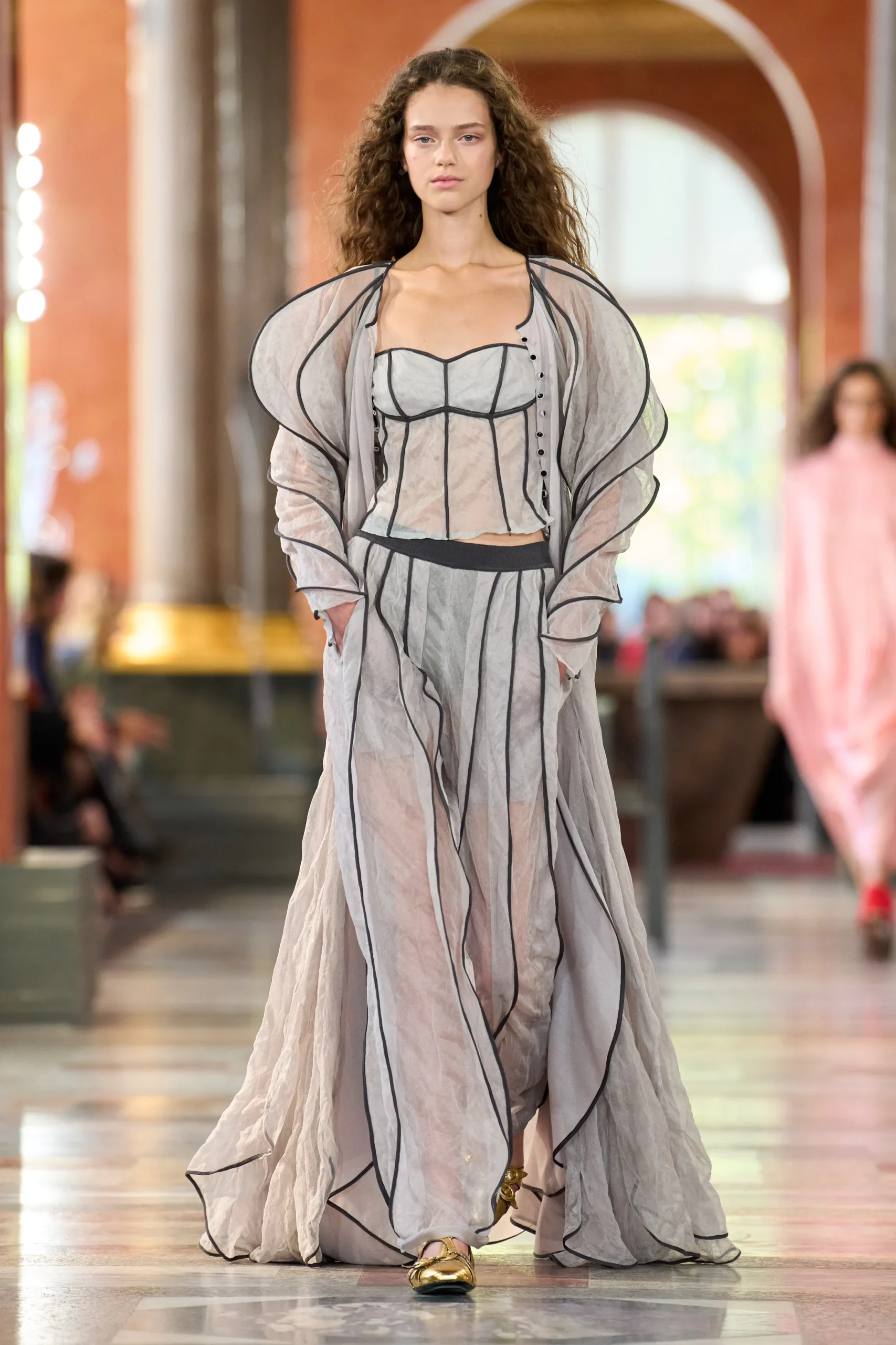 Louis Vuitton Spring 2026: La flojera se refina