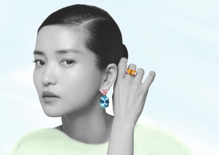 Prada redefine el lujo con un estallido de technicolor