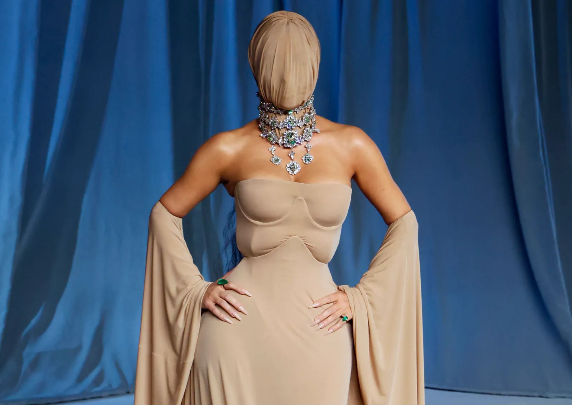 El anonimato es el nuevo lujo: Kim Kardashian lo prueba con Margiela