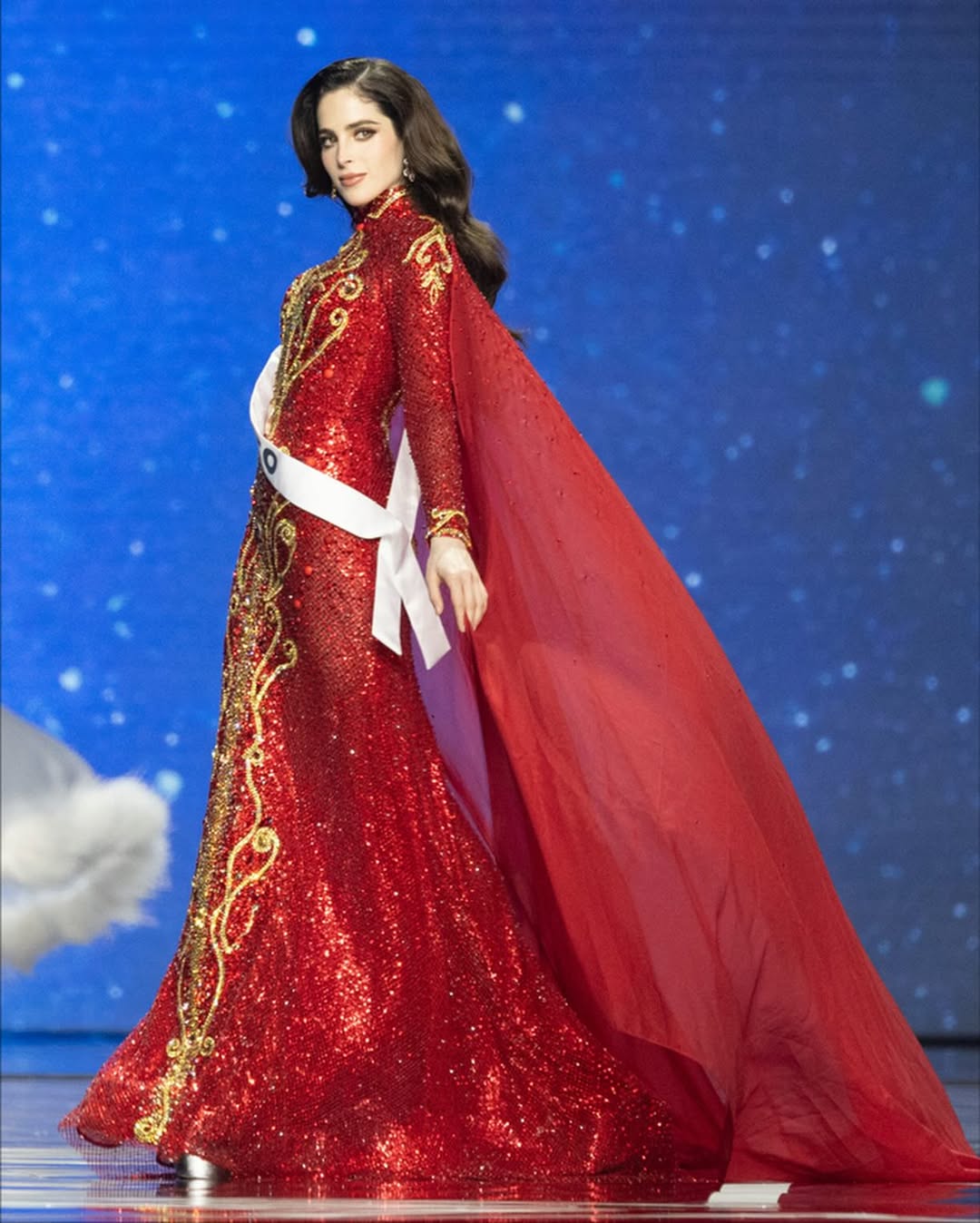 ¿Destino o superstición? Fátima Bosch y el poder del vestido rojo 