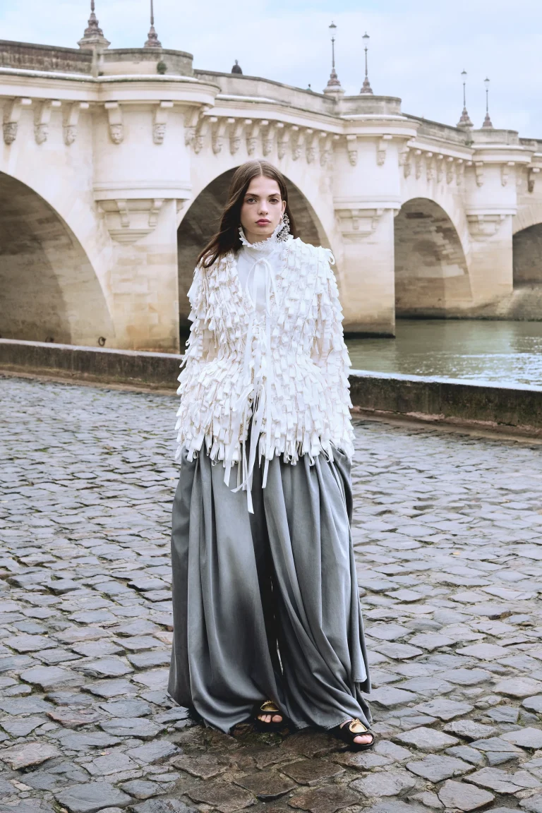 Dior Pre Fall 2026: Alta costura parrandera