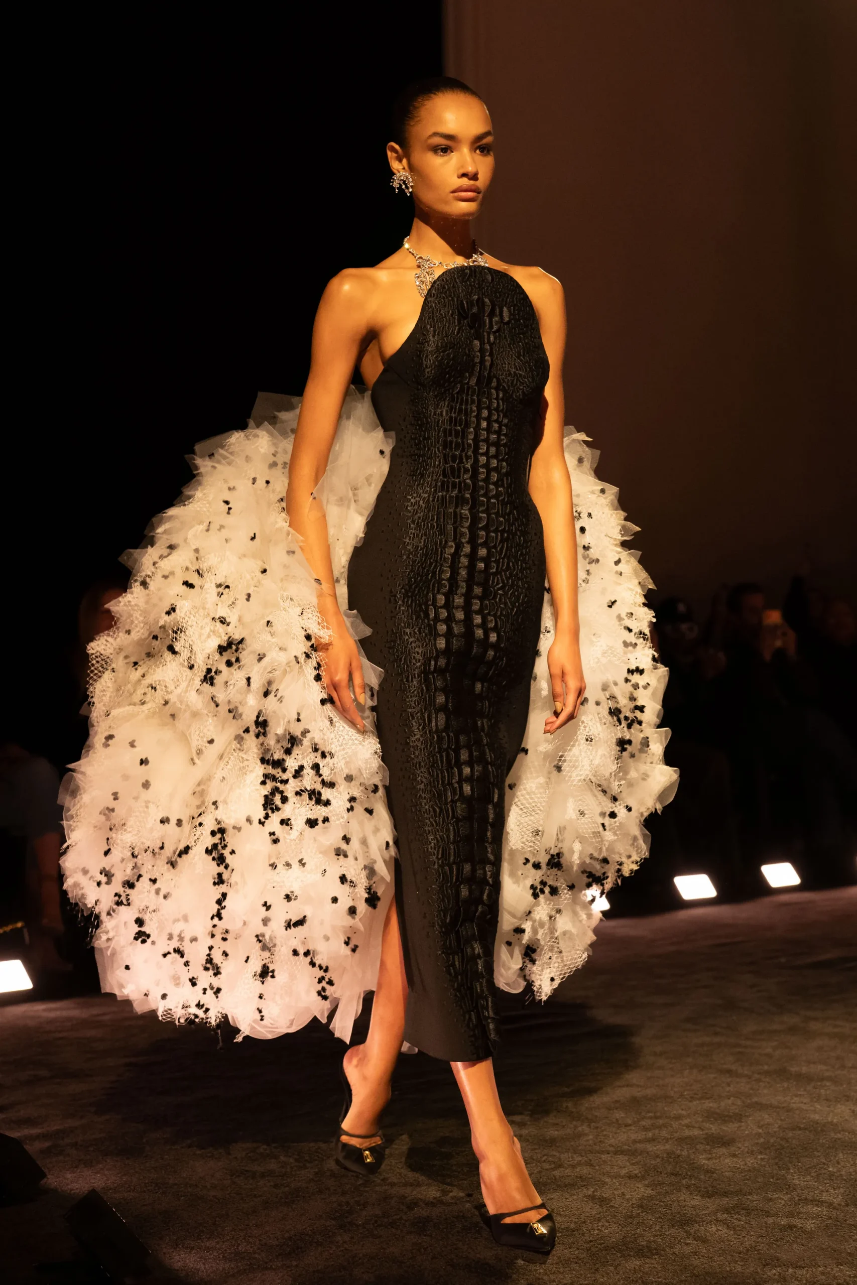 Schiaparelli spring 2026 couture: La alta costura se volvió peligrosa