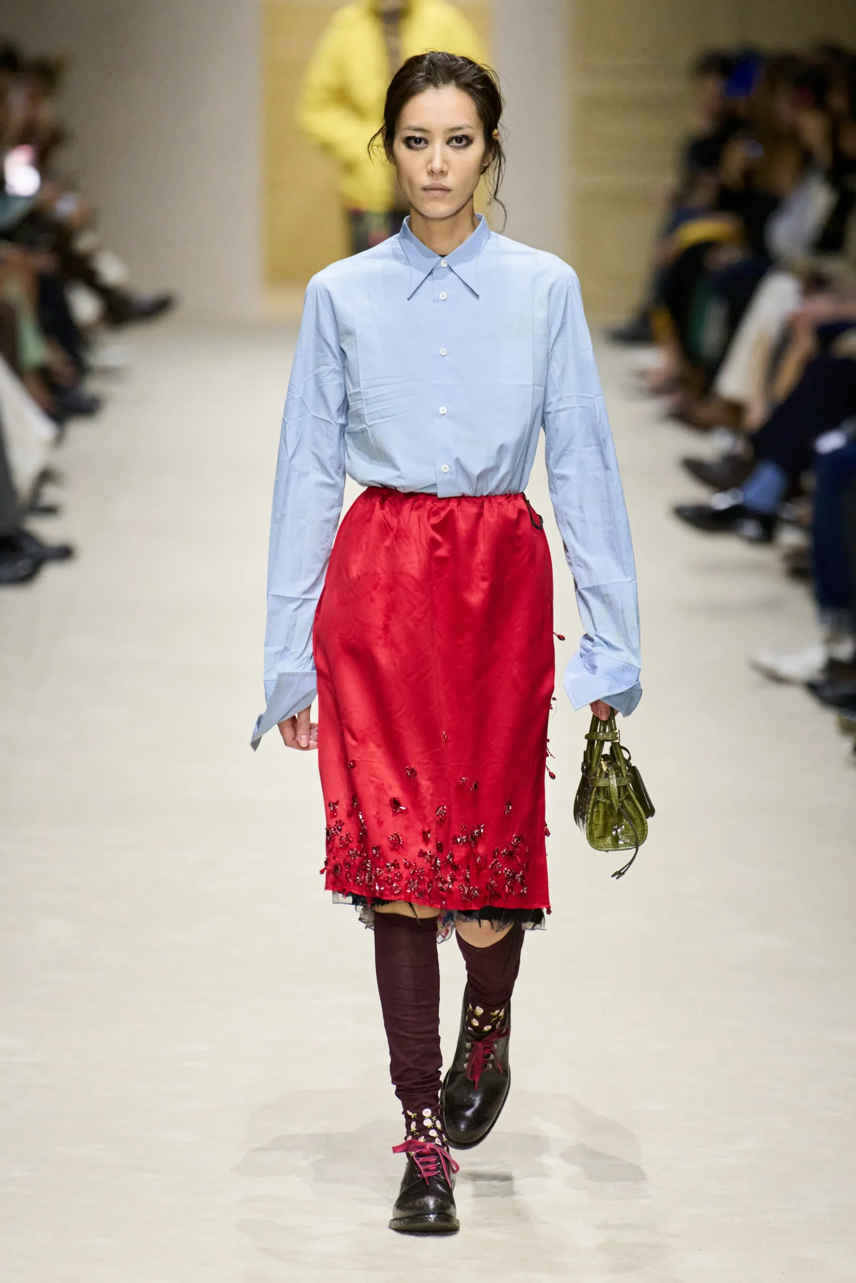 Prada Fall 2026: repetir es de gente cool