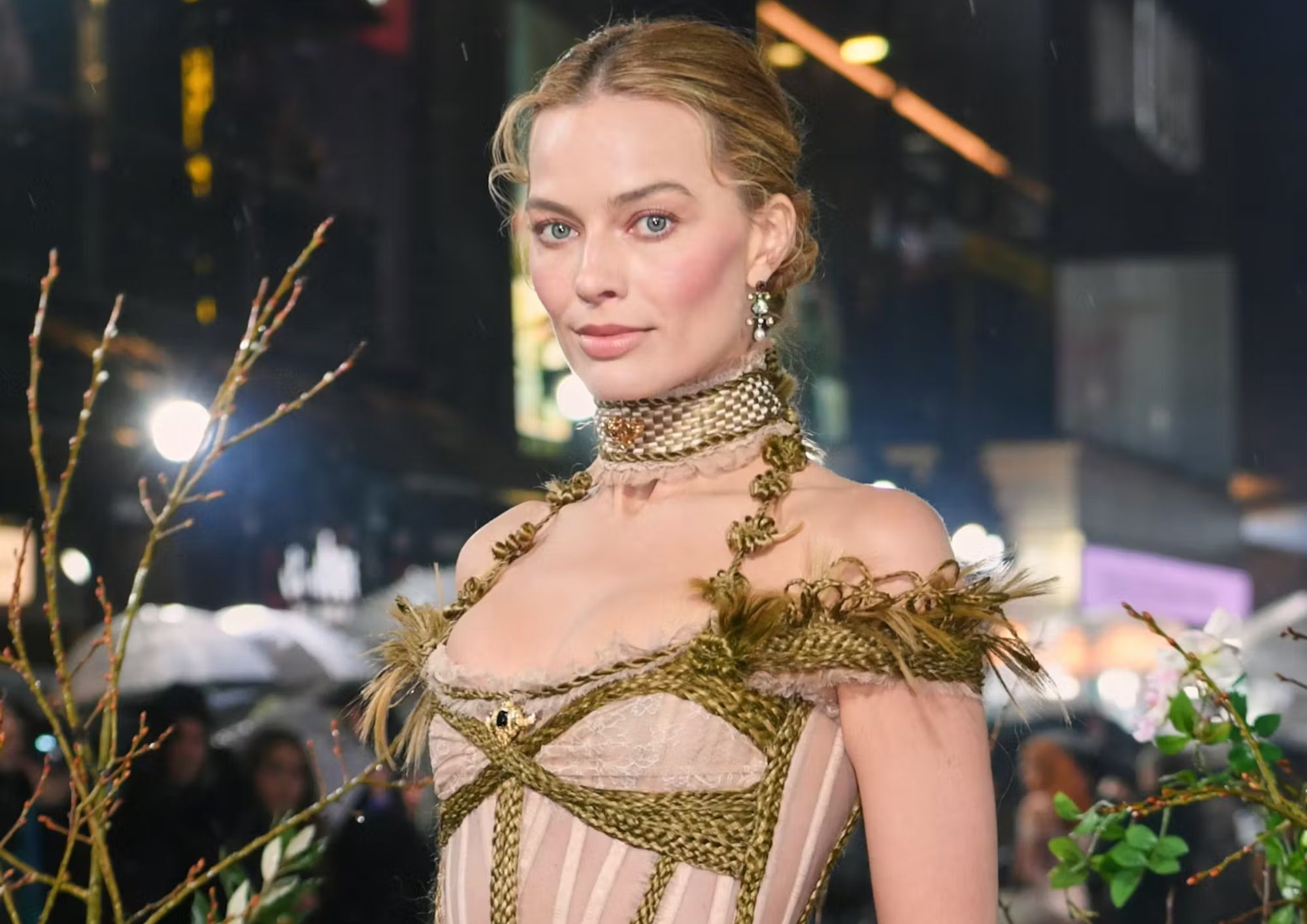 Margot Robbie y el poder de un trenza