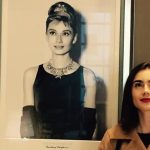 Lily Collins será Audrey Hepburn en una biopic