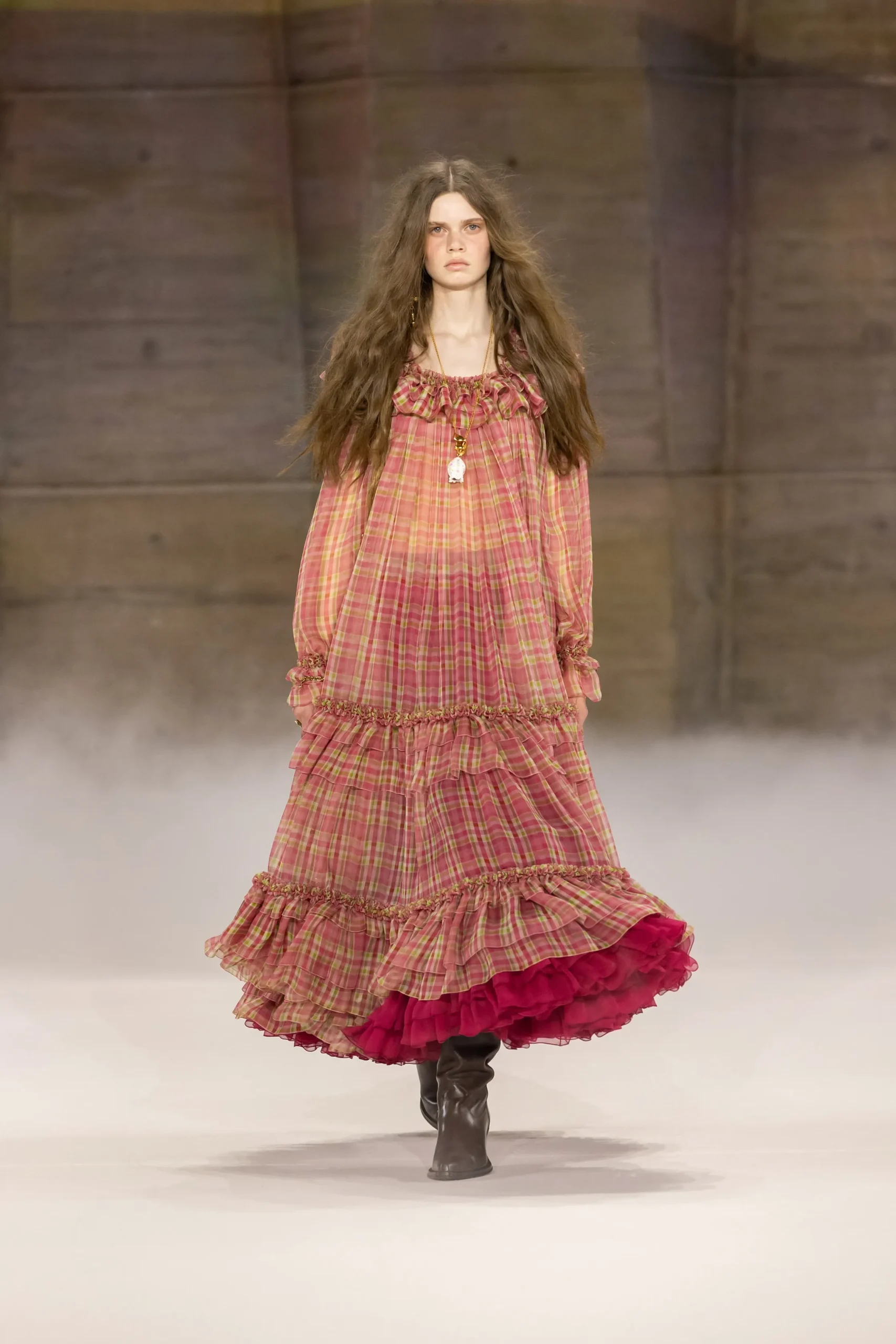 Chloé Fall 2026: Hippies al rescate