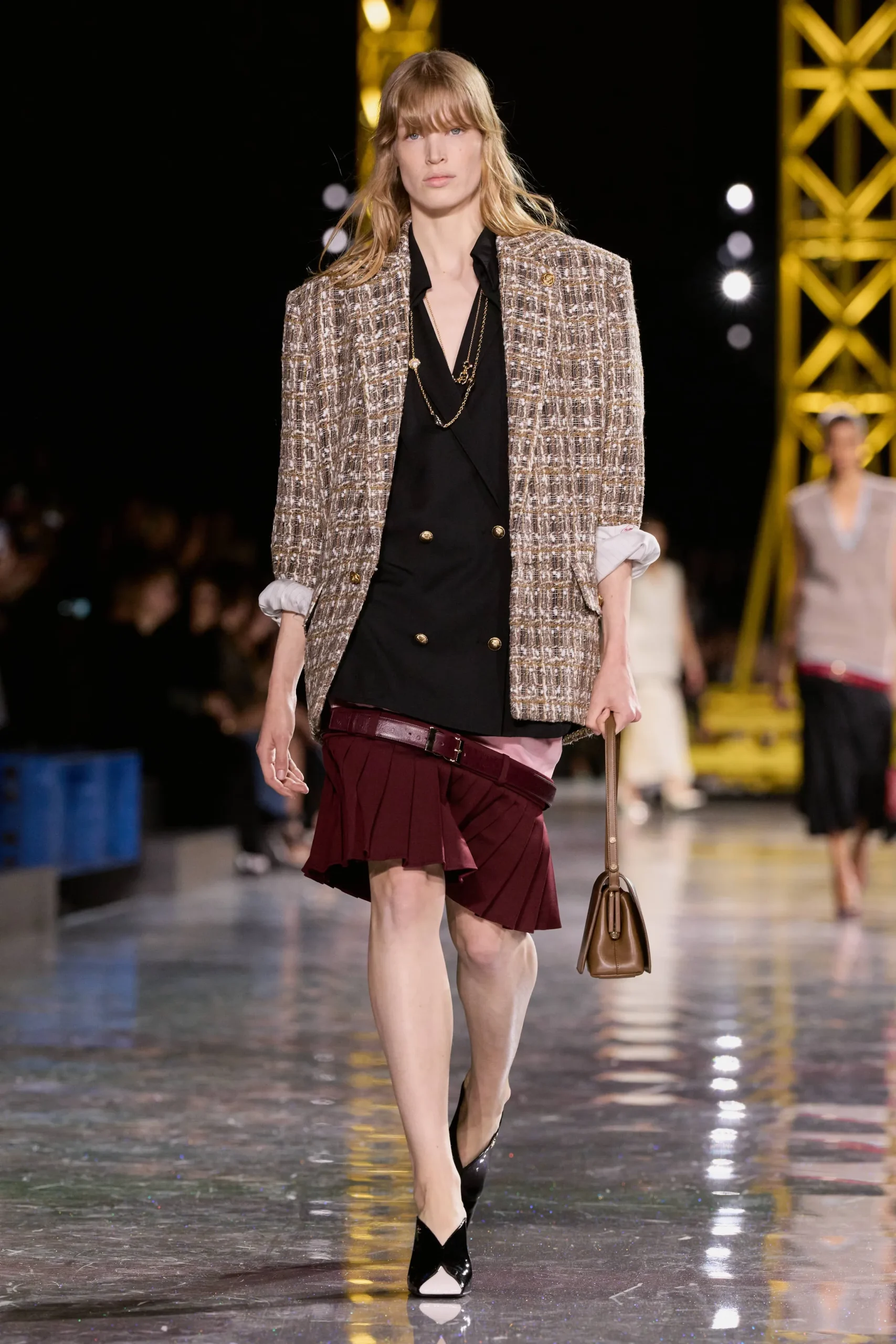 Chanel Fall 2026: Mariposas y orugas al servicio de la moda