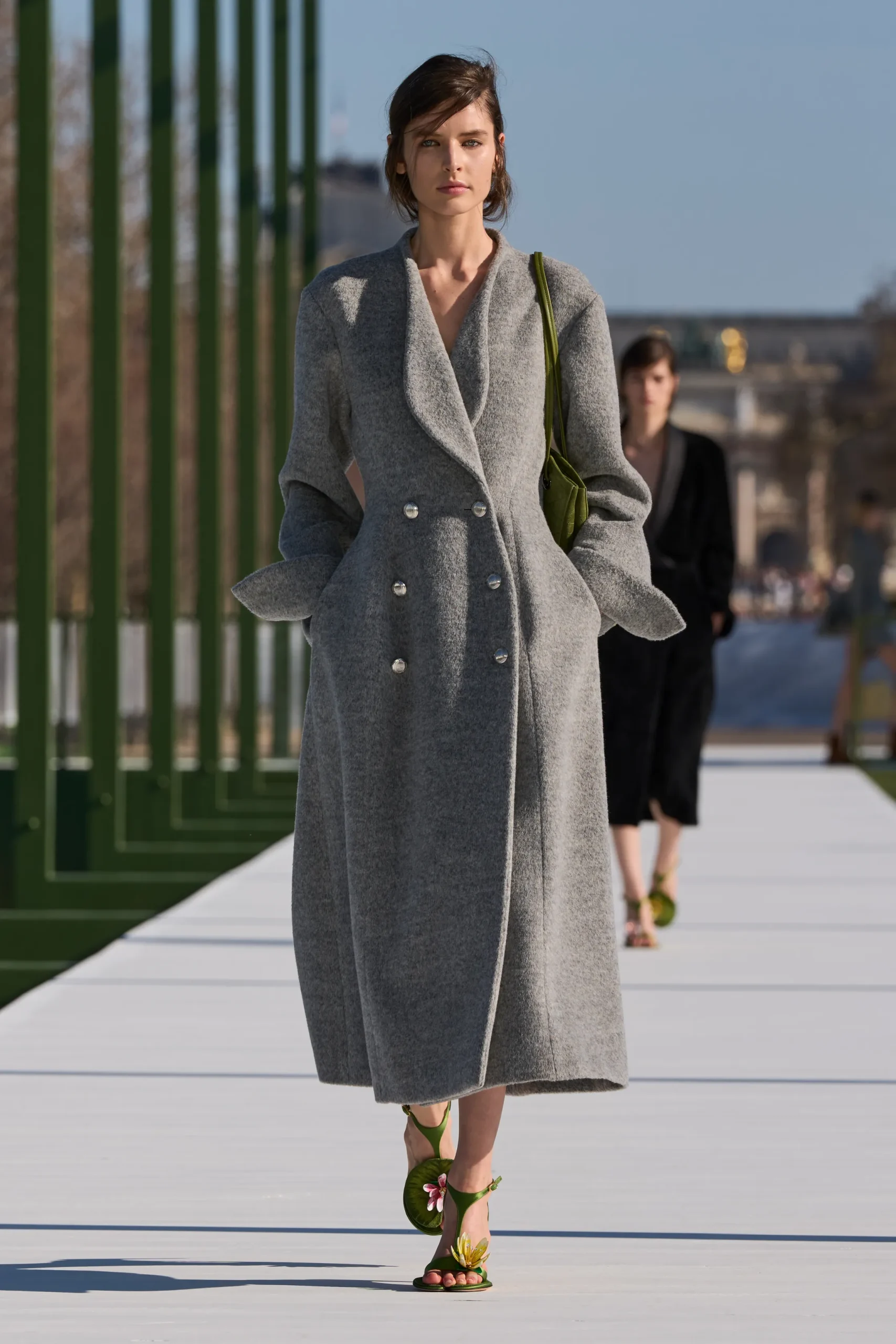 Dior Fall 2026: soft power femenino