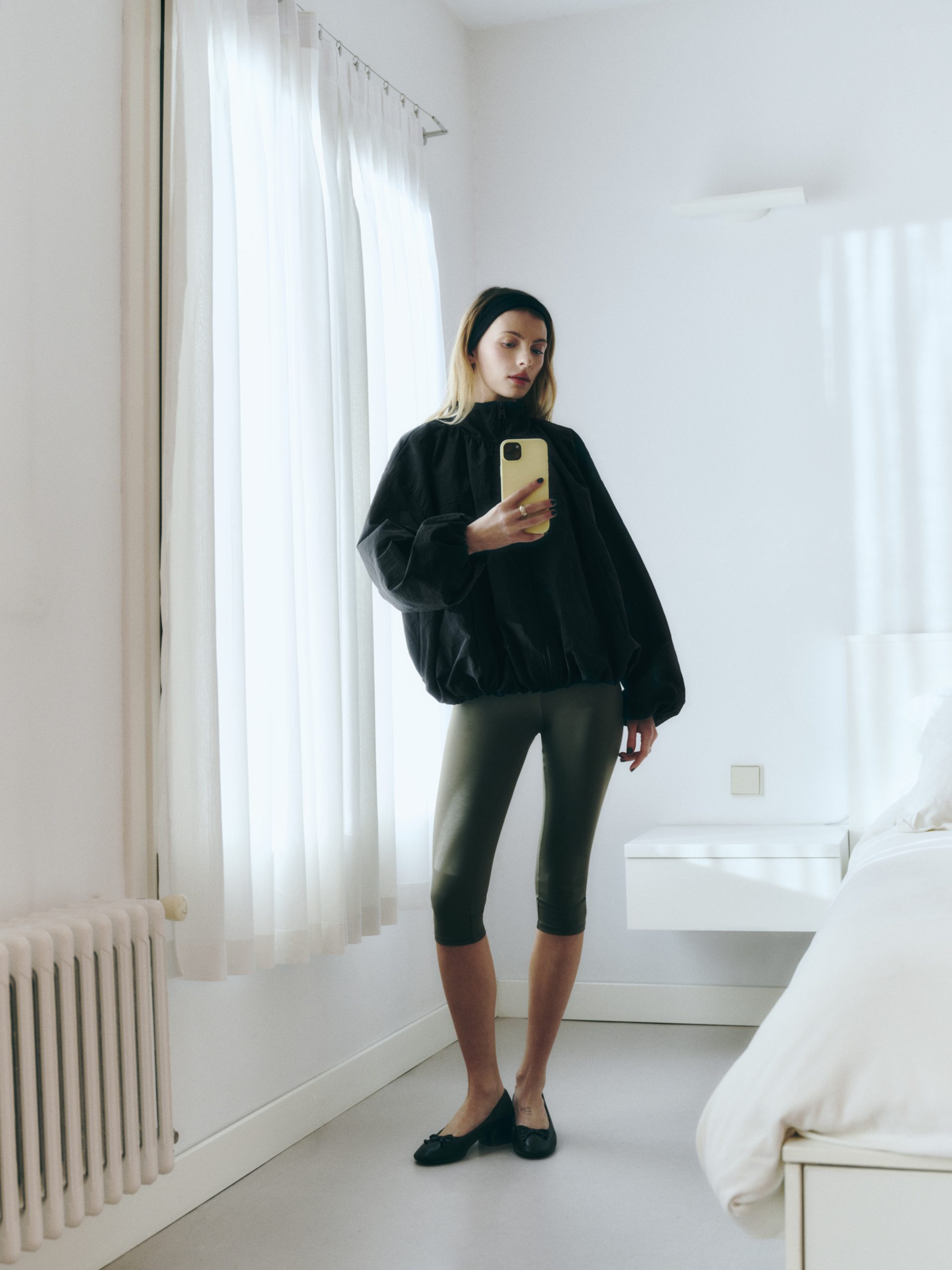 Entre capris, bombers y ballerinas: así se reinventa el athleisure de Bershka Active