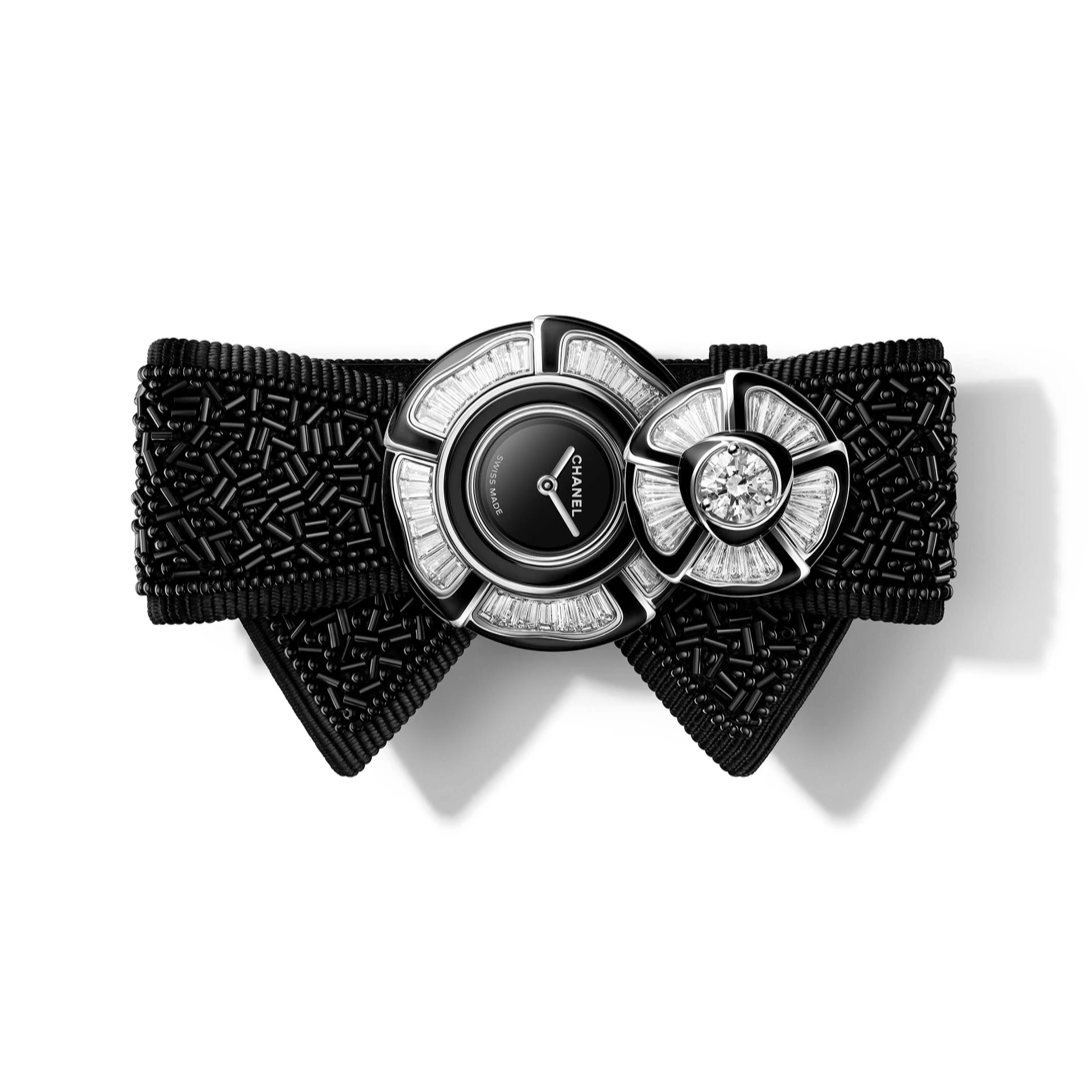 Chanel transforma la relojería en un gesto de belleza