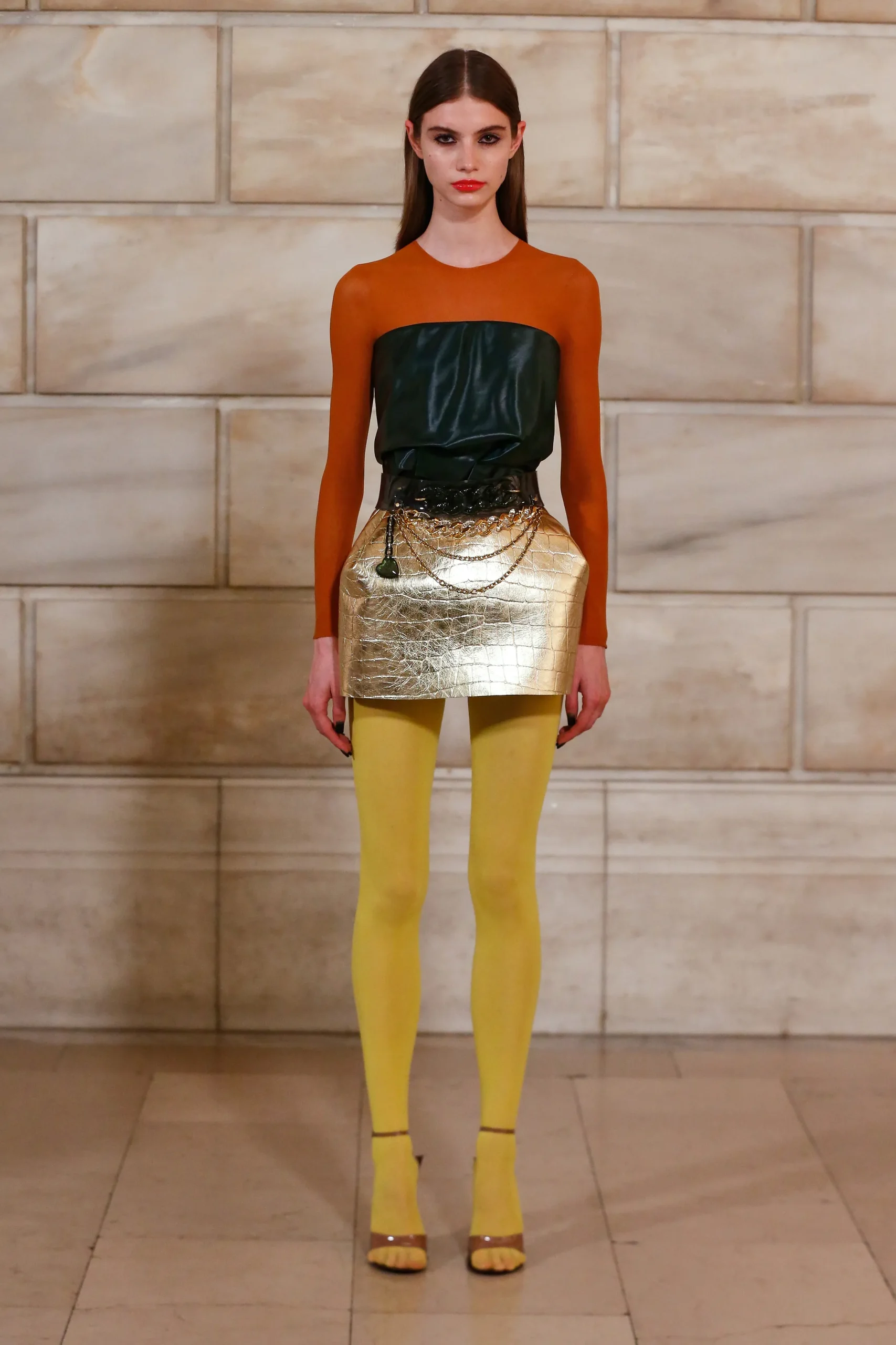 Marc Jacobs Spring 2027: un arcoíris de transparencias