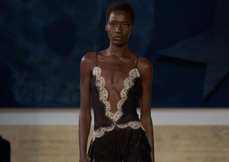 Fendi Fall 2026 couture: la alta costura vuelve a poner el cuerpo de la mujer en el centro