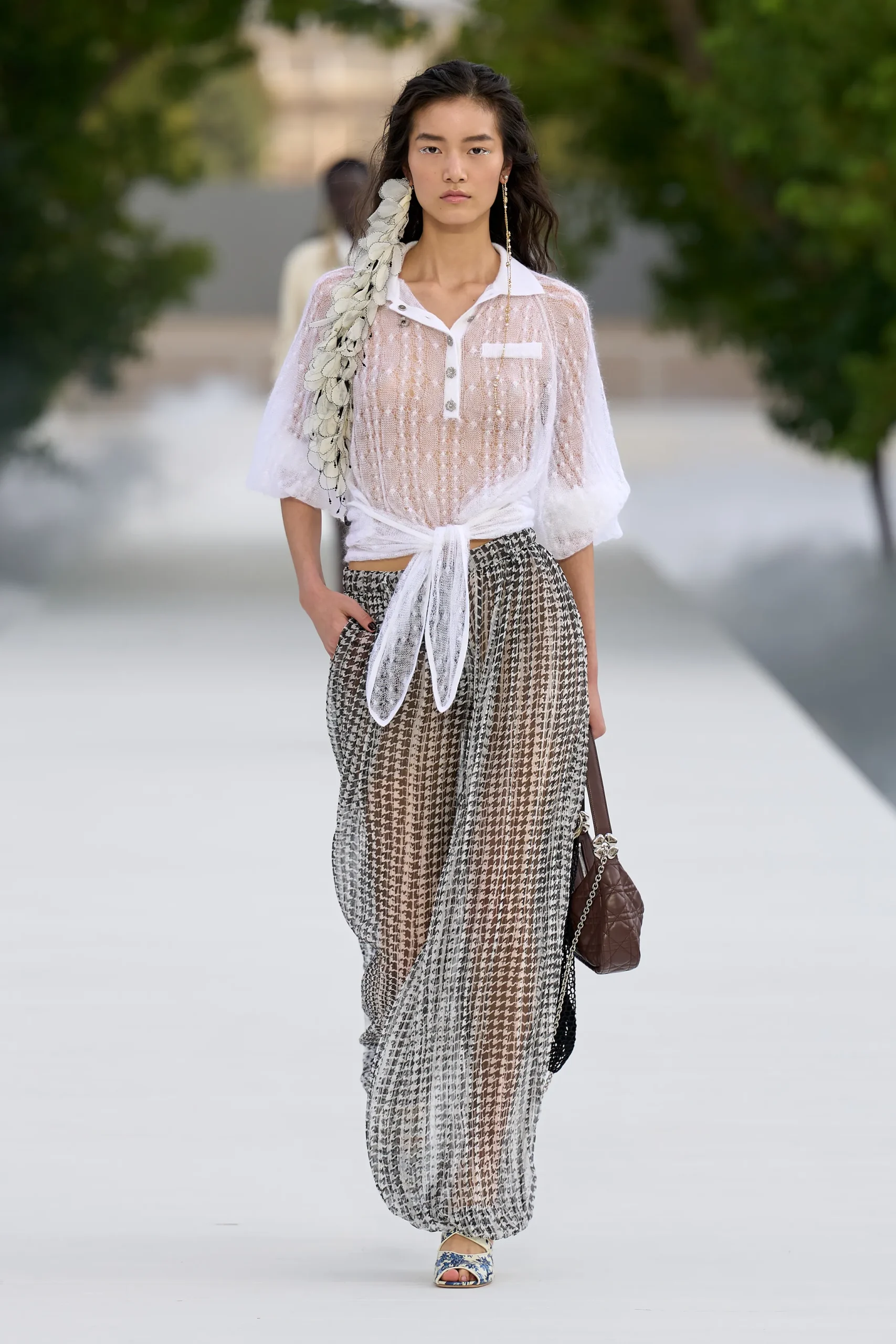Christian Dior Spring 2027: la Dior girl está entrando en su era romántica