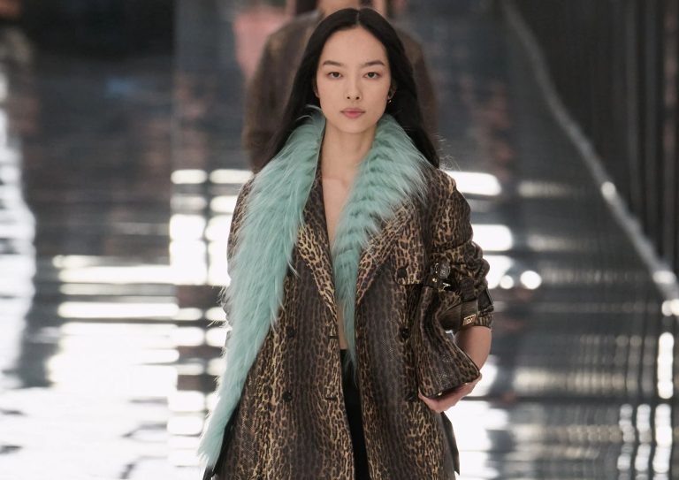 Fendi Spring 2027: Sexy, disco y un poquito punk
