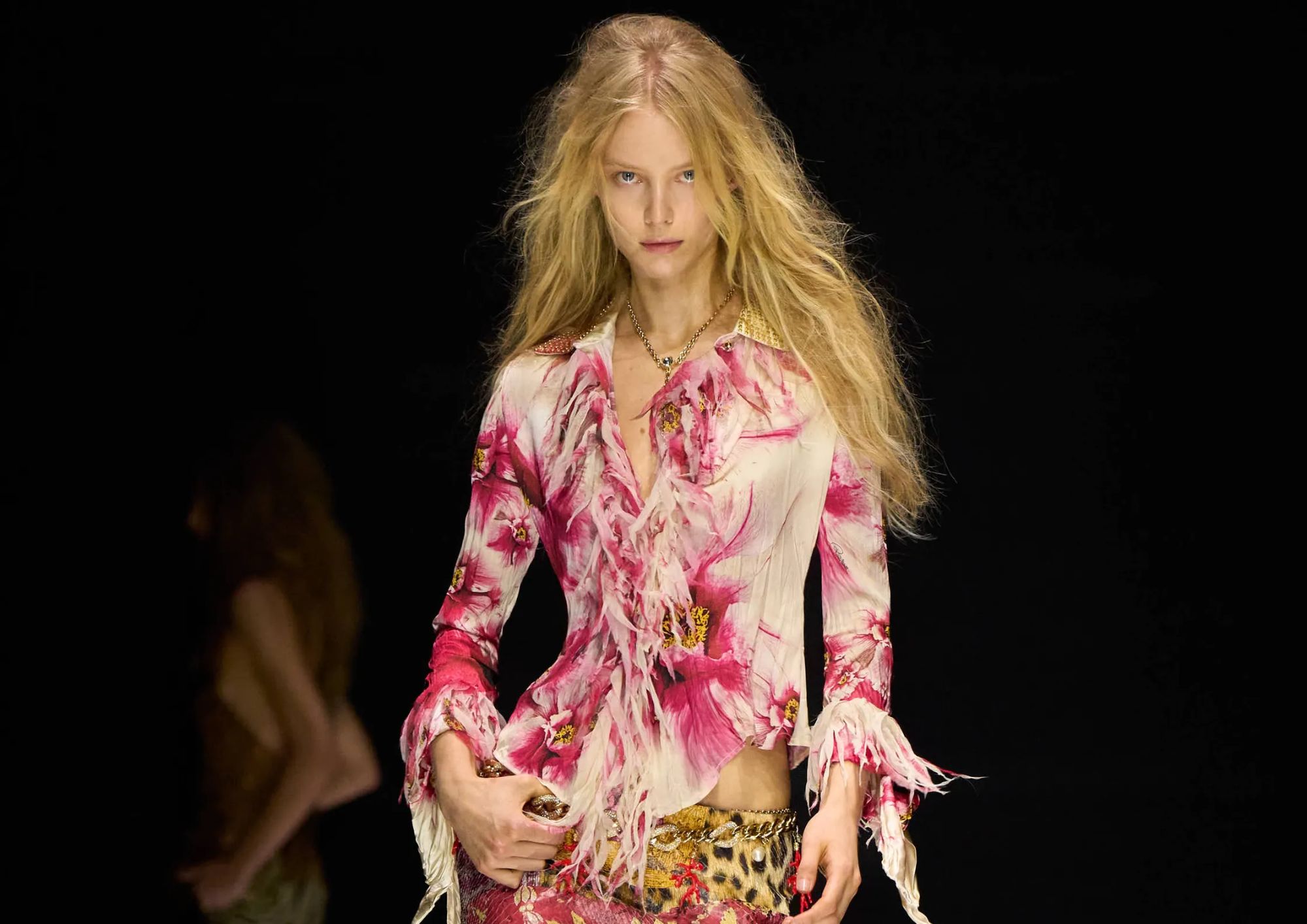 Roberto Cavalli Spring 2027: necesitamos este exceso dosmilero