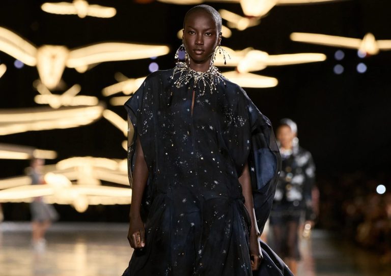 Chanel Spring 2027: Blazy está haciendo que Chanel vuelva a volar
