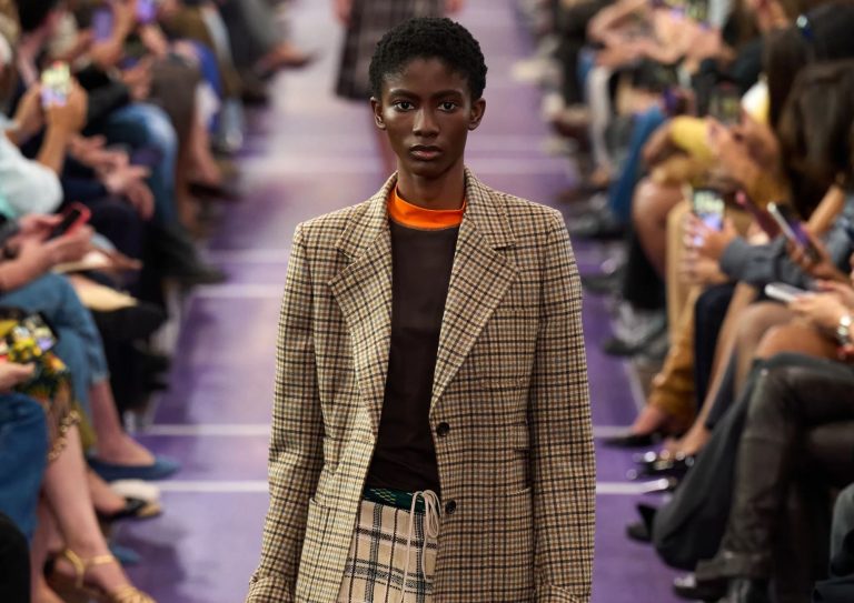 Miu Miu Spring 2027: del gimnasio al front row