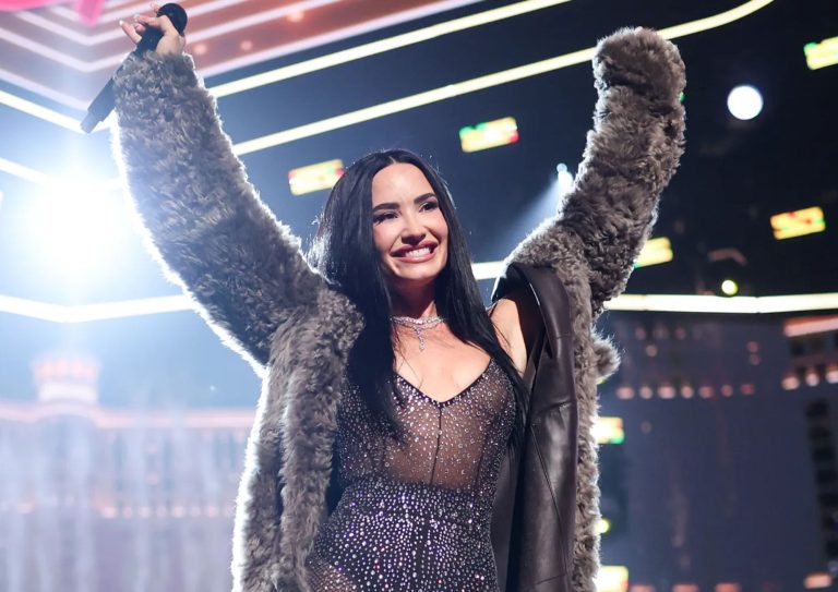 Demi Lovato es hospitalizada por una posible reacción alérgica desconocida